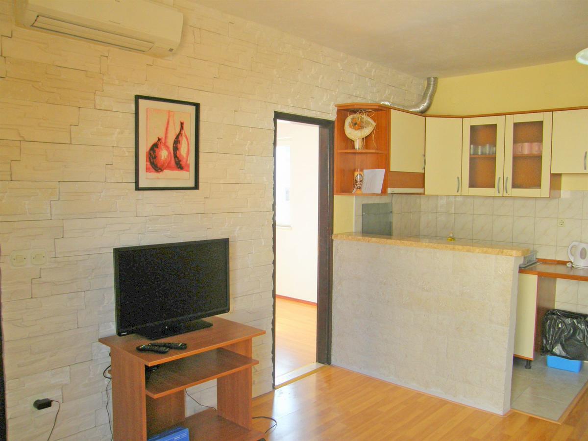 Apartments Jurica Primošten Buitenkant foto